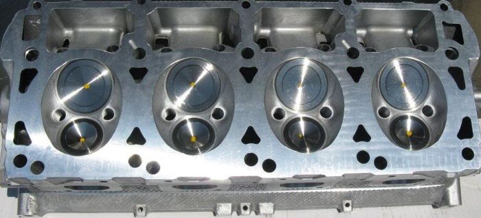 6.4L HEMI Cylinder Heads
